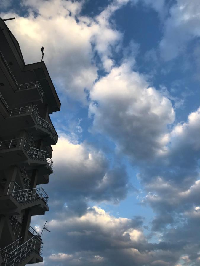 Guest House Il Palazzo Дуррес Экстерьер фото