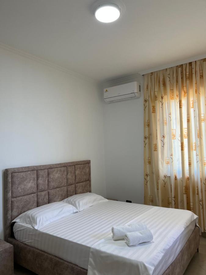 Guest House Il Palazzo Дуррес Экстерьер фото