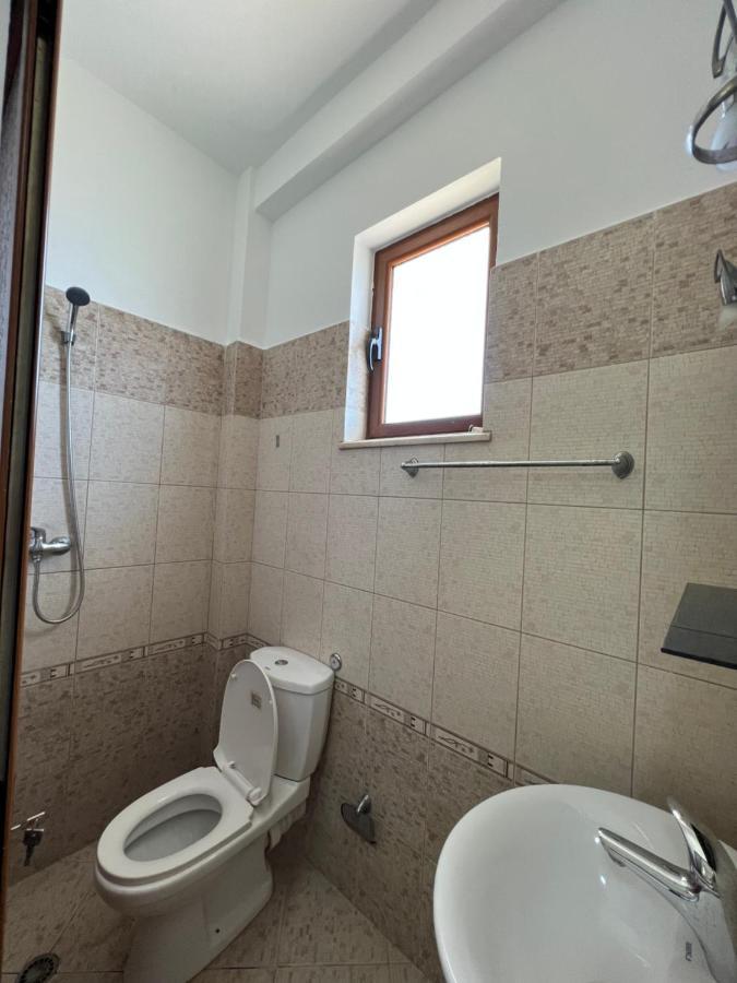 Guest House Il Palazzo Дуррес Экстерьер фото