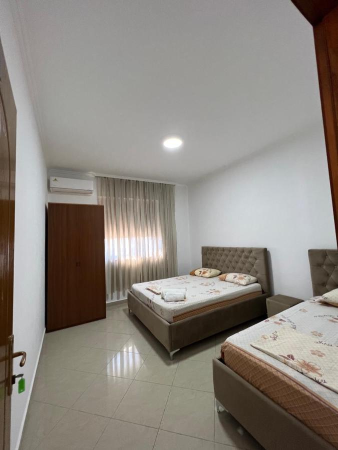 Guest House Il Palazzo Дуррес Экстерьер фото